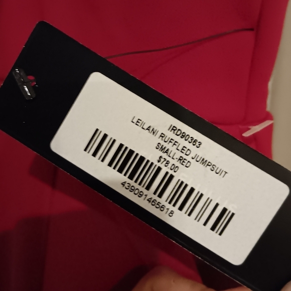 🔥NWT Red Ruffle Jumpsuit - Picture 4 of 5
